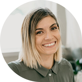 Elisha Davidson headshot